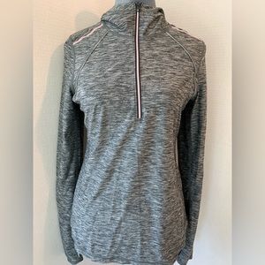 Zella Quarter Zip Lightweight Gray Pull Over
Size Medium